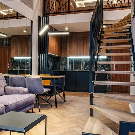 Revisit Amber Apartament